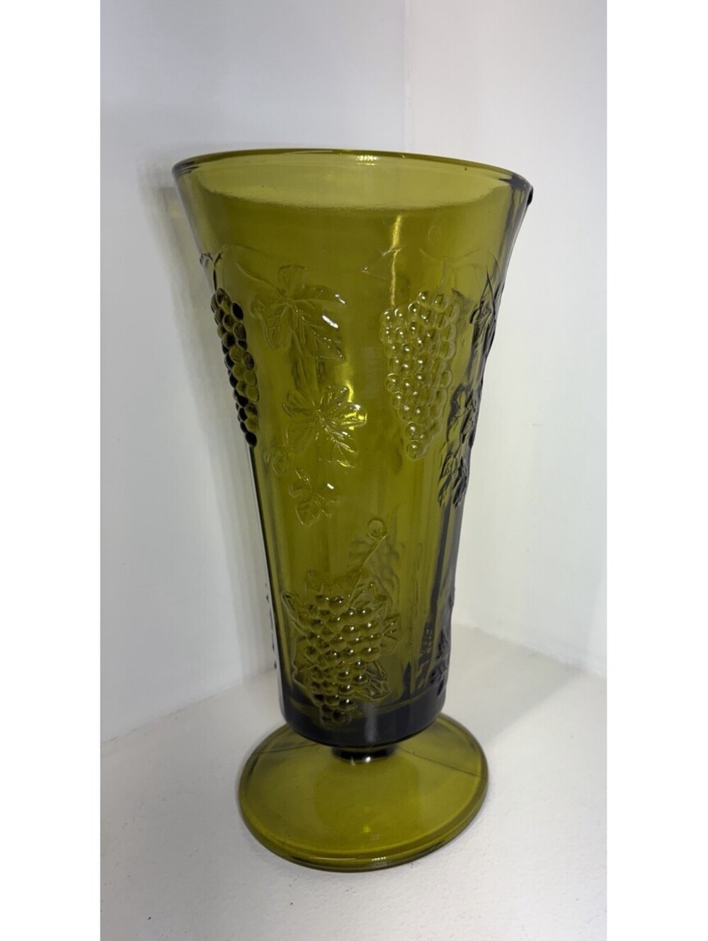 Vintage - INDIANA GLASS Avocado Green “Harvest Grapes”Footed Vase 9.5” Tall RARE